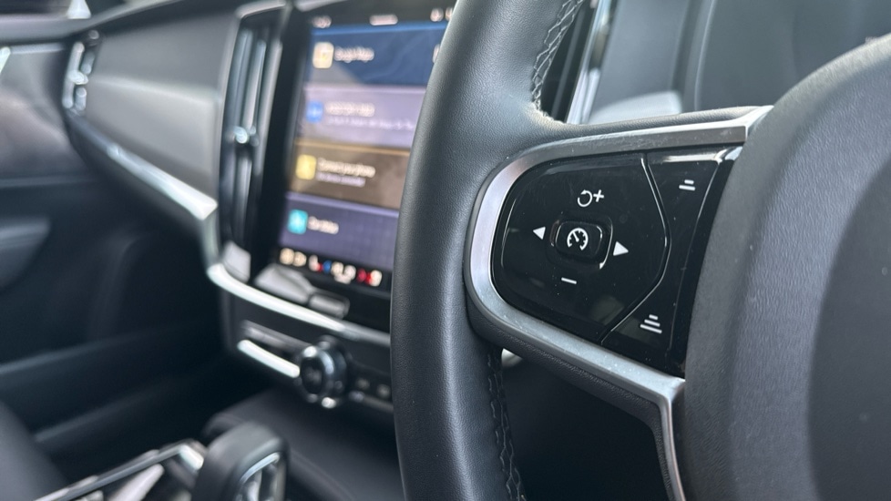 Used Volvo V90 2025 for sale - 77063400: Photo 56