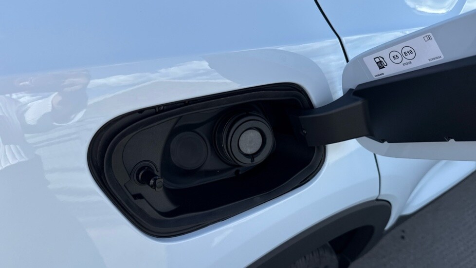 Used Volvo XC40 2025 for sale - 75860116: Photo 17