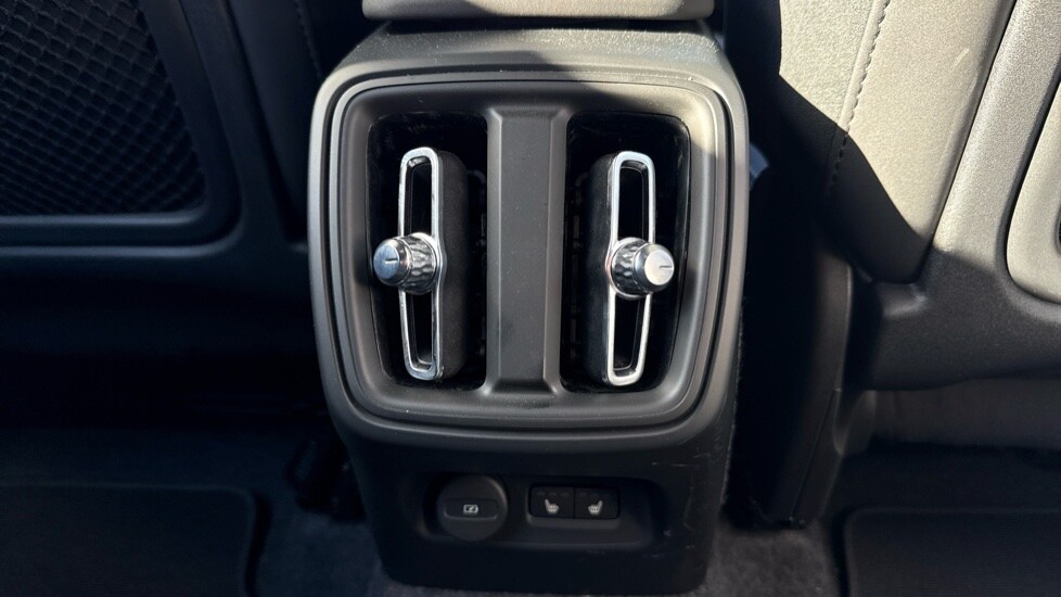 Used Volvo XC40 2025 for sale - 75860116: Photo 19