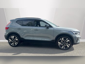 Used Volvo XC40 2025 for sale - 75972487: Photo