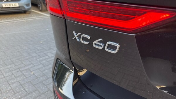 Used Volvo XC60 2022 for sale - 76190985: Photo 16