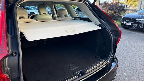 Used Volvo XC60 2022 for sale - 76190985: Photo 20