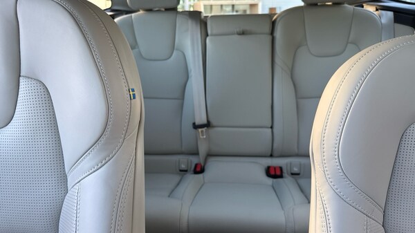 Used Volvo XC60 2022 for sale - 76190985: Photo 23