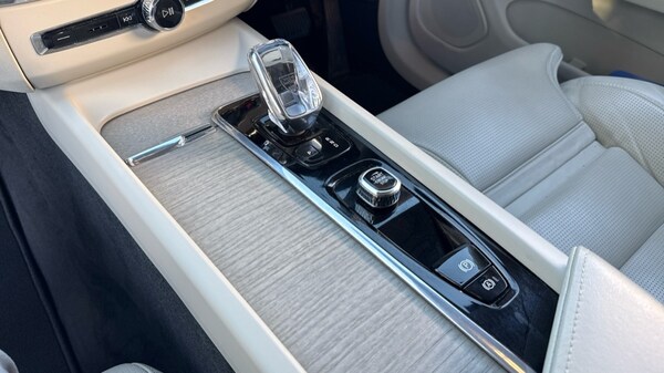 Used Volvo XC60 2022 for sale - 76190985: Photo 33