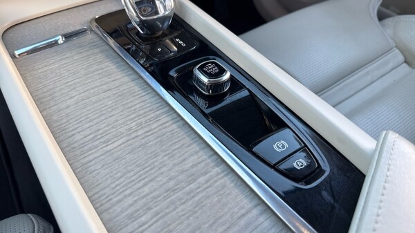 Used Volvo XC60 2022 for sale - 76190985: Photo 35