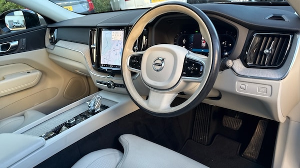 Used Volvo XC60 2022 for sale - 76190985: Photo 43