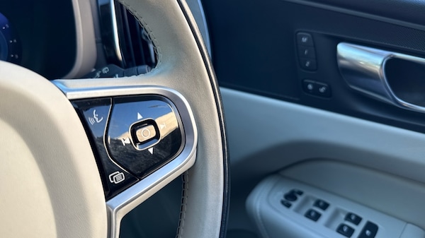 Used Volvo XC60 2022 for sale - 76190985: Photo 45