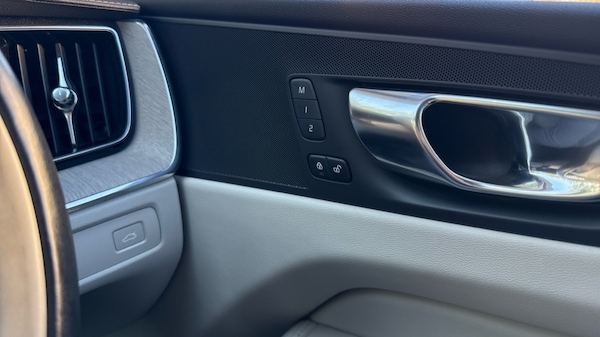 Used Volvo XC60 2022 for sale - 76190985: Photo 47