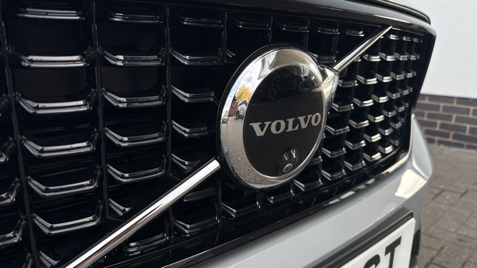 Used Volvo XC40 2024 for sale - 76361984: Photo 28