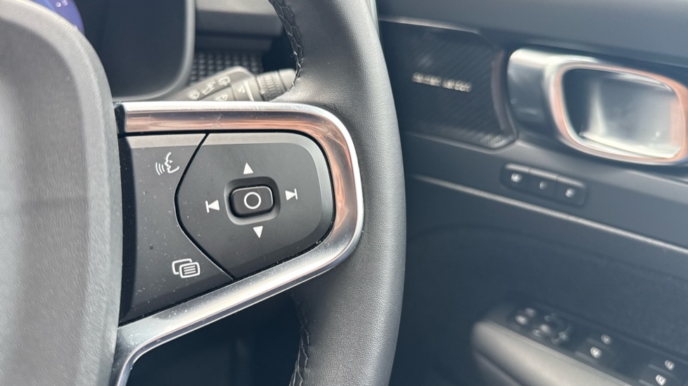 Used Volvo XC40 2024 for sale - 76361984: Photo 37