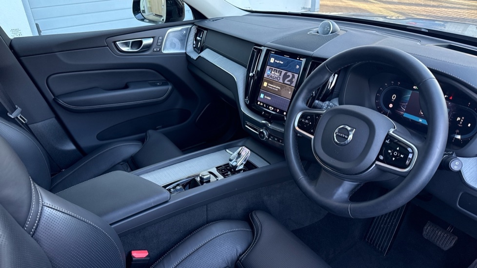 Used Volvo XC60 2025 for sale - 77570005: Photo 4