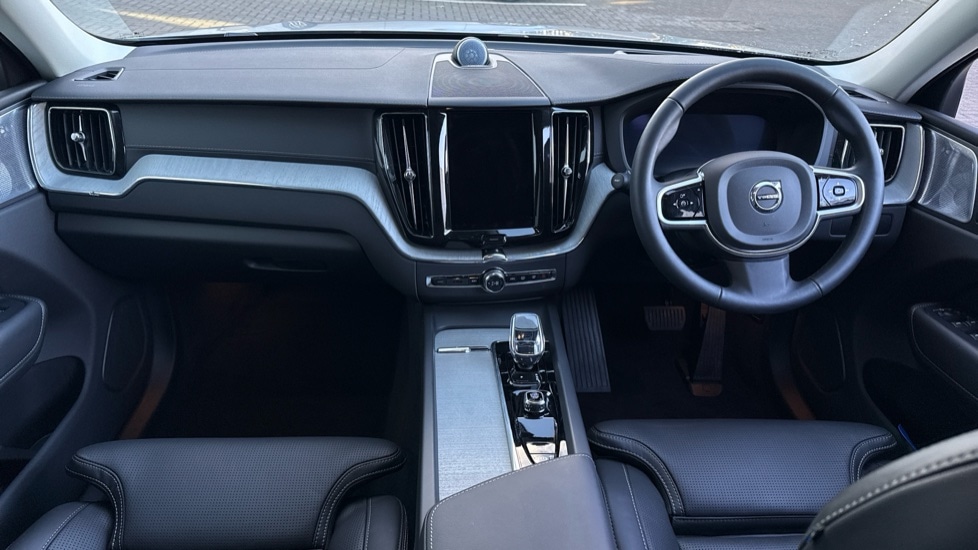 Used Volvo XC60 2025 for sale - 77570005: Photo 5