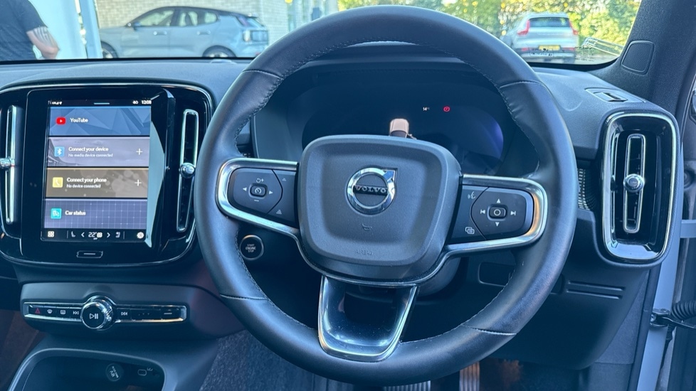 Used Volvo XC40 2025 for sale - 75796836: Photo 10