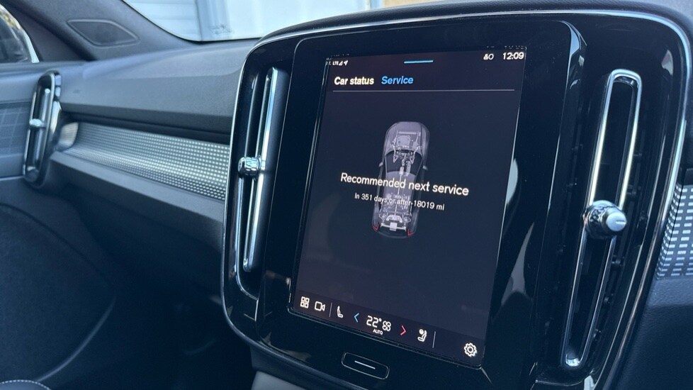 Used Volvo XC40 2025 for sale - 75796836: Photo 14