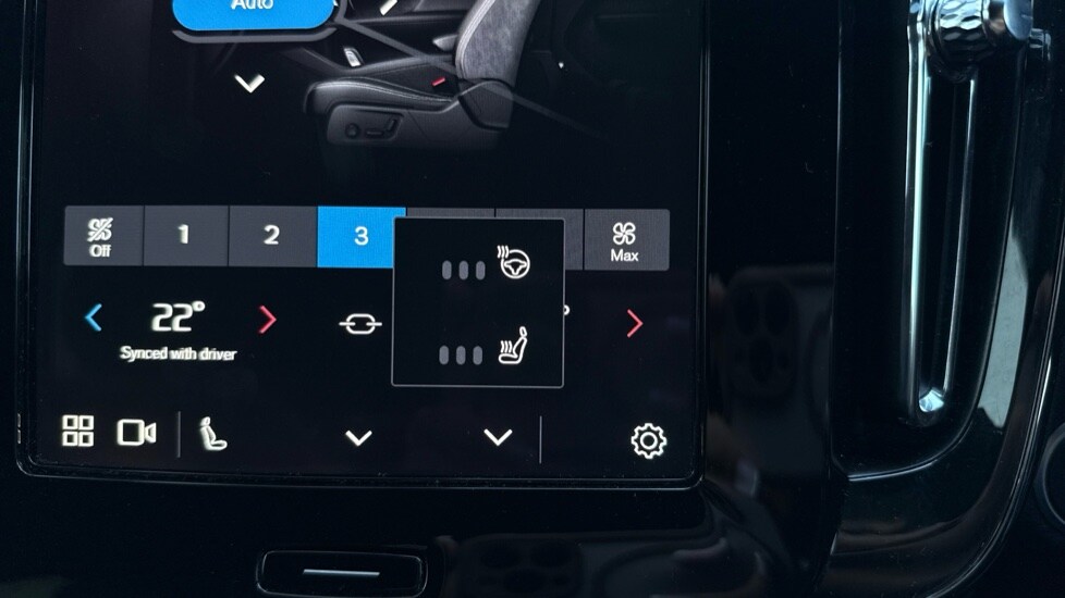 Used Volvo XC40 2025 for sale - 75796836: Photo 17