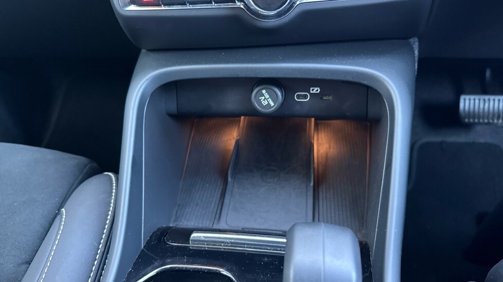 Used Volvo XC40 2025 for sale - 75796836: Photo 21