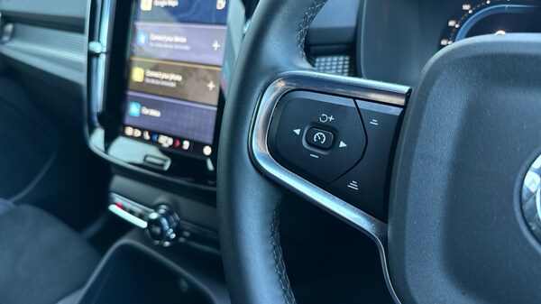 Used Volvo XC40 2025 for sale - 75796836: Photo 26