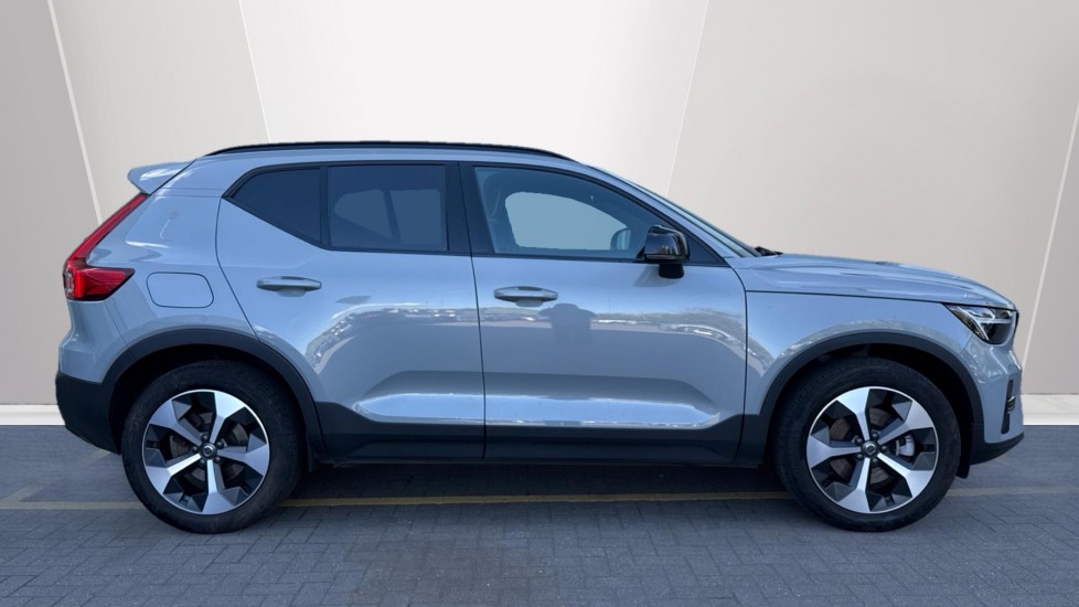 Used Volvo XC40 2025 for sale - 75796836: Photo 3