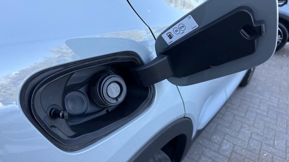 Used Volvo XC40 2025 for sale - 75796836: Photo 36