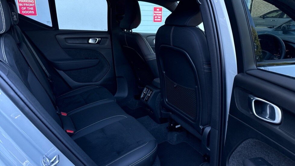 Used Volvo XC40 2025 for sale - 75796836: Photo 43