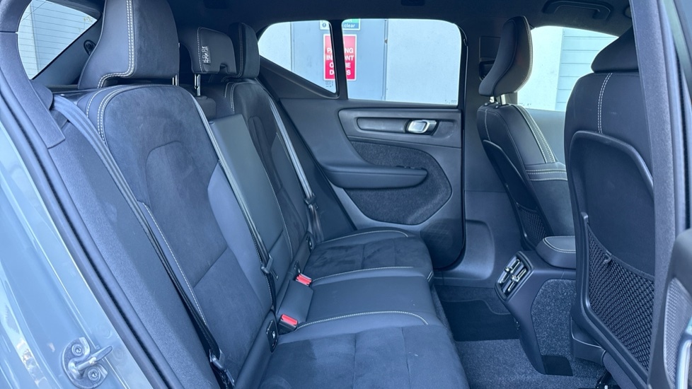 Used Volvo XC40 2025 for sale - 75796836: Photo 6