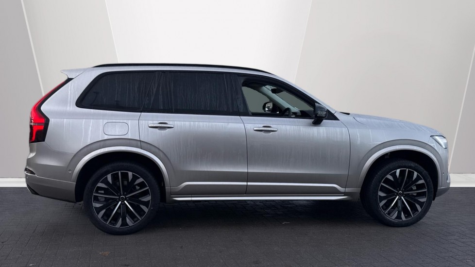 Used Volvo XC90 2025 for sale - 77606870: Photo 3