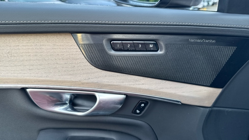 Used Volvo XC90 2025 for sale - 77606870: Photo 32