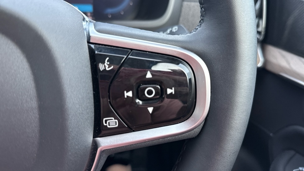 Used Volvo XC90 2025 for sale - 77606870: Photo 38