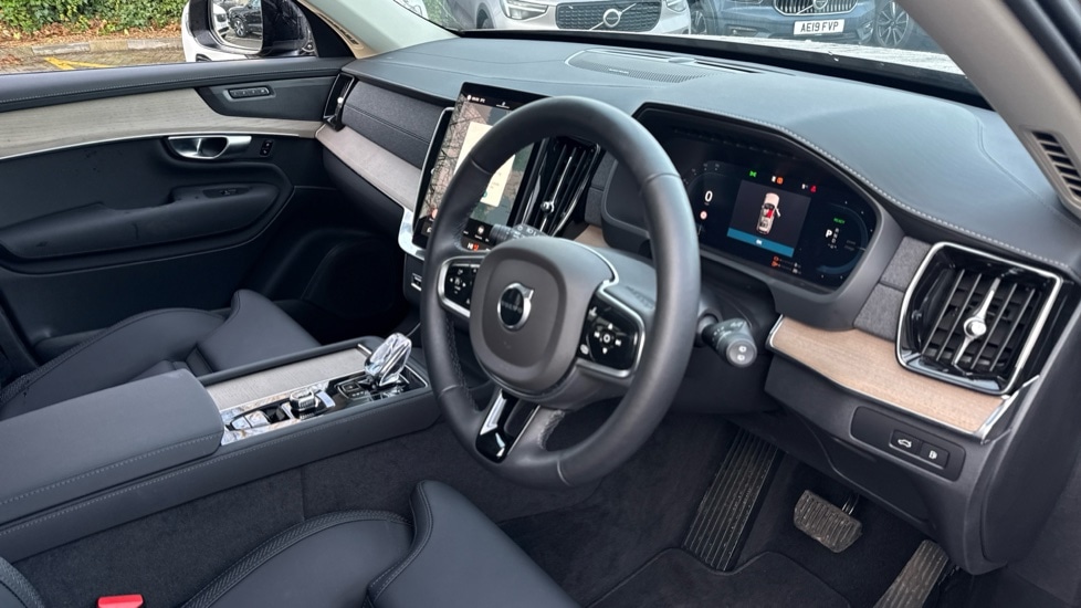 Used Volvo XC90 2025 for sale - 77606870: Photo 4