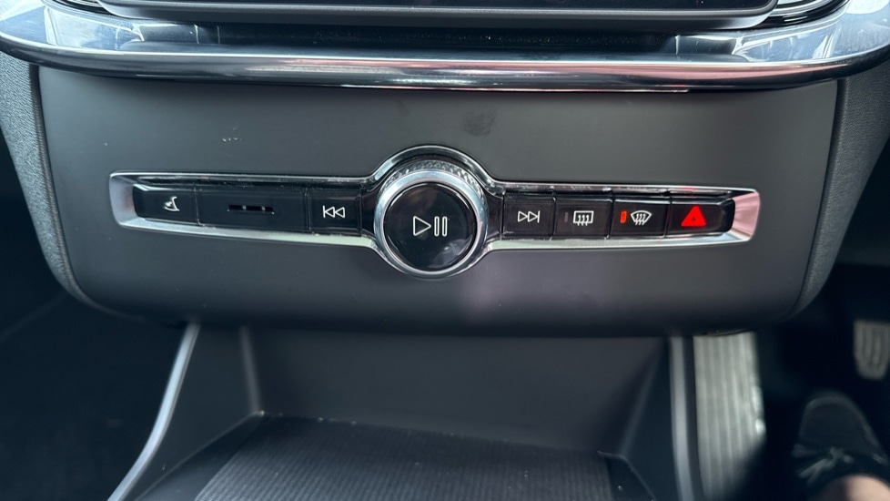 Used Volvo XC90 2025 for sale - 77606870: Photo 43