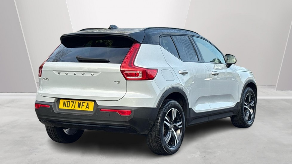 Used Volvo XC40 2021 for sale - 77576345: Photo 2