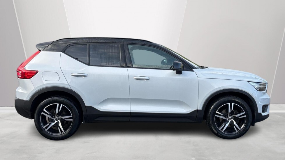 Used Volvo XC40 2021 for sale - 77576345: Photo 3