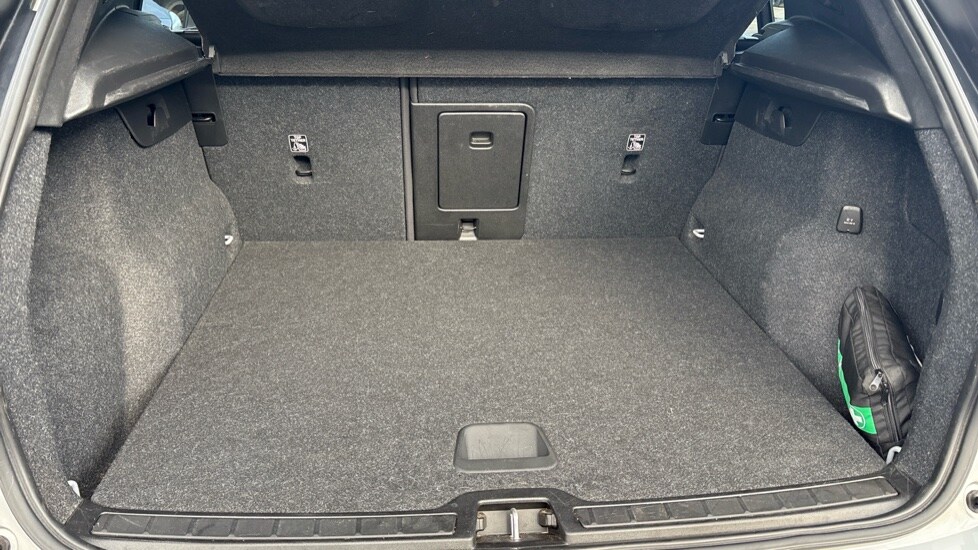 Used Volvo XC40 2021 for sale - 77576345: Photo 34