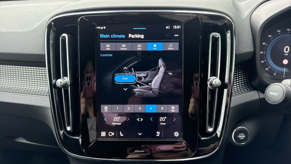 Used Volvo XC40 2024 for sale - 78059640: Photo 29