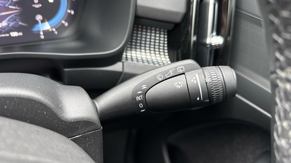 Used Volvo XC40 2024 for sale - 78059640: Photo 38