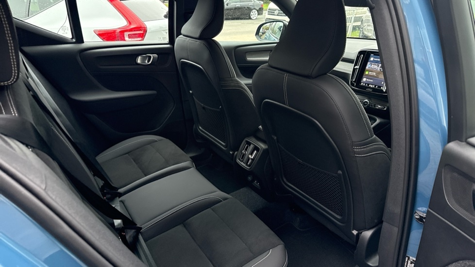 Used Volvo XC40 2024 for sale - 78059640: Photo 6