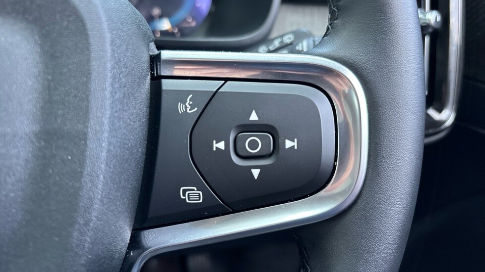 Used Volvo XC40 2024 for sale - 76184021: Photo 15