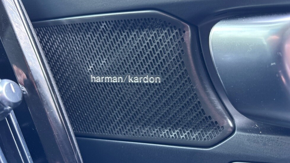 Used Volvo XC40 2024 for sale - 76184021: Photo 23