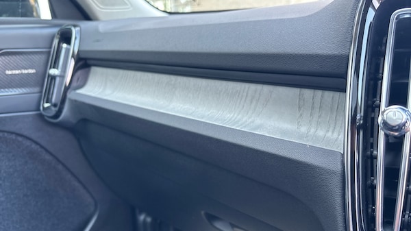 Used Volvo XC40 2024 for sale - 76184021: Photo 34