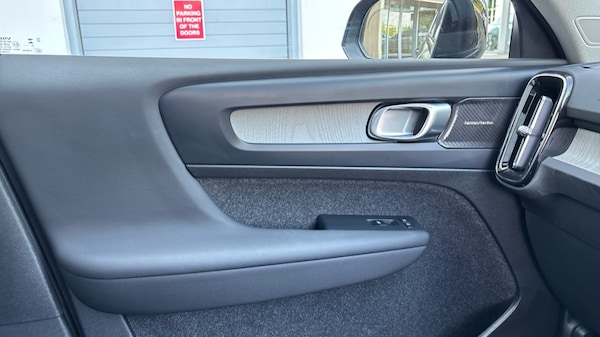 Used Volvo XC40 2024 for sale - 76184021: Photo 35