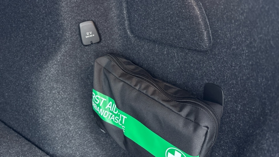 Used Volvo XC40 2024 for sale - 76184021: Photo 45