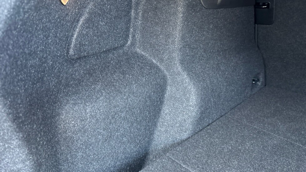 Used Volvo XC40 2024 for sale - 76184021: Photo 46