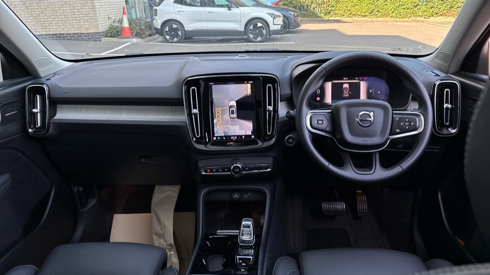 Used Volvo XC40 2024 for sale - 76184021: Photo 5