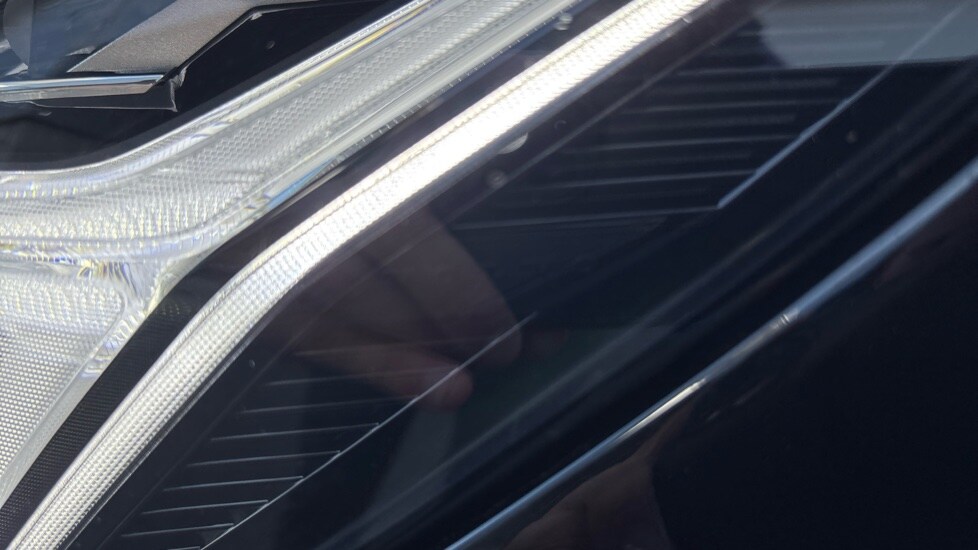 Used Volvo XC40 2024 for sale - 76184021: Photo 50