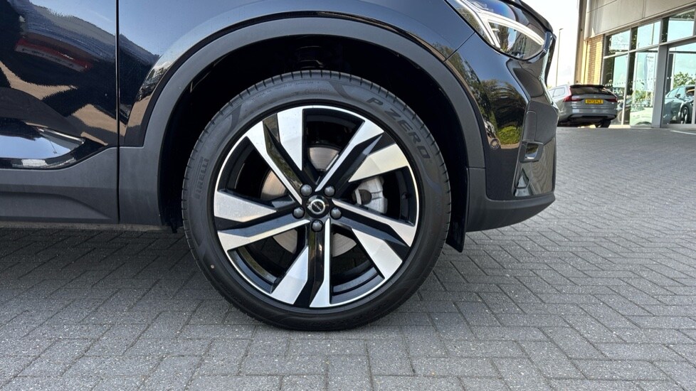 Used Volvo XC40 2024 for sale - 76184021: Photo 9