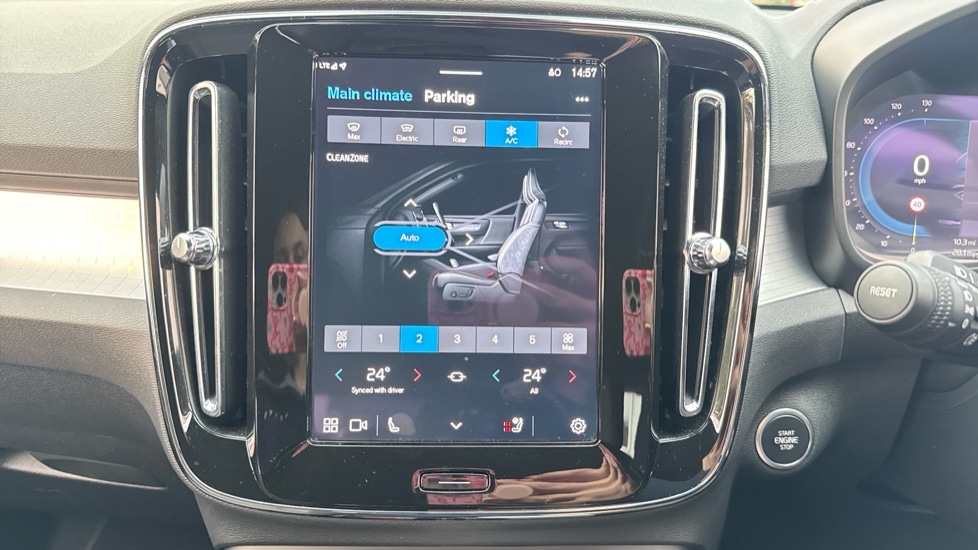 Used Volvo XC40 2023 for sale - 77102603: Photo 42