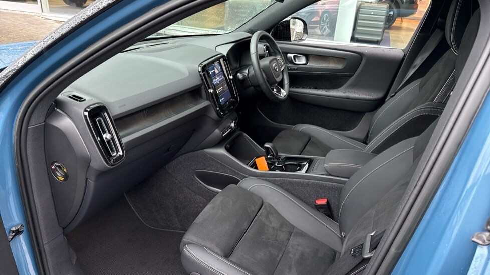 Used Volvo XC40 2022 for sale - 77640675: Photo 27