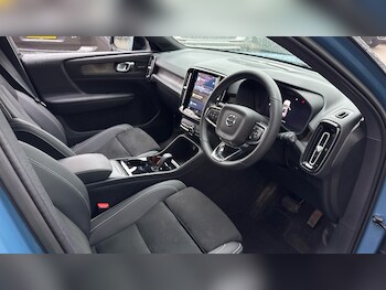 Used Volvo XC40 2022 for sale - 77640675: Photo