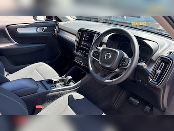 Used Volvo XC40 2022 for sale - 79248942: Photo