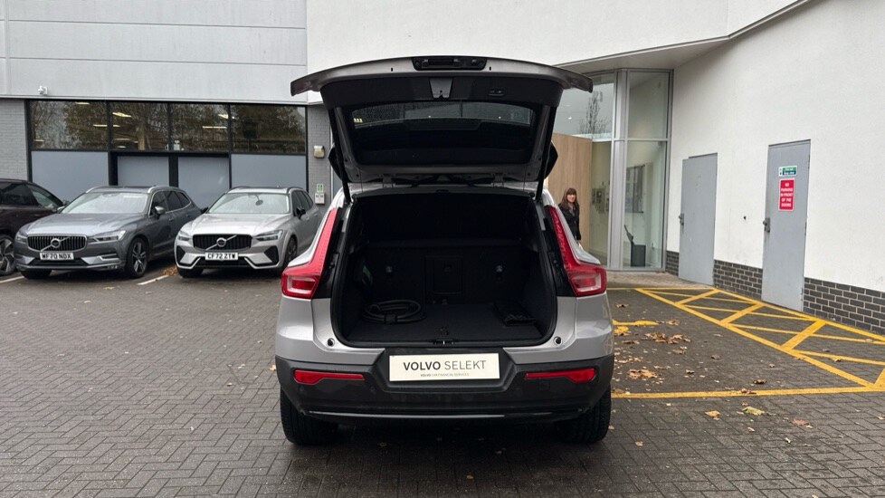 Used Volvo XC40 2023 for sale - 76479781: Photo 13